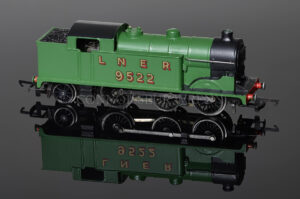 Wrenn (P4) LNER N2 Tank 0-6-2t number 9522 Apple Green W2217-0