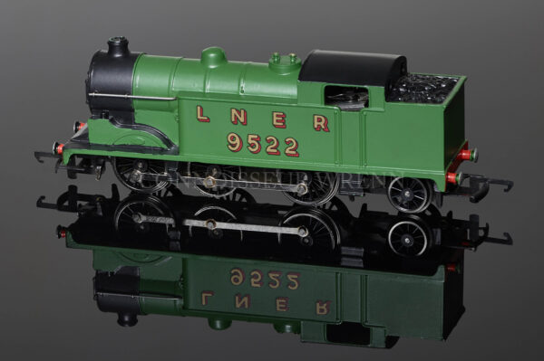 Wrenn (P4) LNER N2 Tank 0-6-2t number 9522 Apple Green W2217-2288