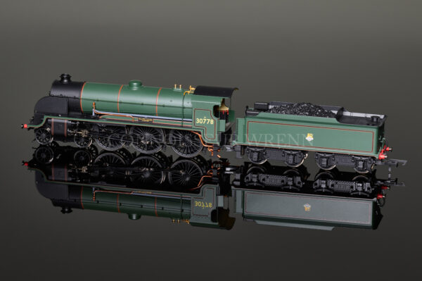 Hornby Model Railways "Sir Pelleas" King Arthur Class N15 SUPER DETAIL Locomotive R2622-3583