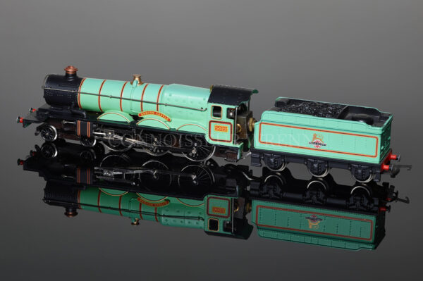 Wrenn W2221B 4-6-0 Castle Class named "Brecon Castle" BR Experimental Green Livery Locomotive-2199