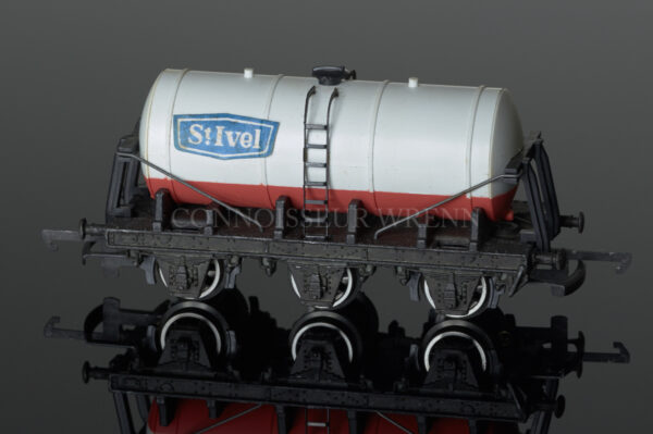 Wrenn W5013 Tank Wagon "ST IVEL" Milk Rolling Stock-0