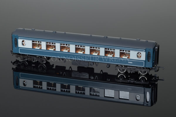 Wrenn 2nd Class "PULLMAN" Blue Passenger Coach W6004-0