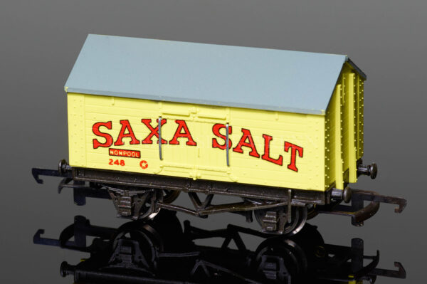Wrenn W4665P Salt Wagon "SAXA SALT" 10T Low Roof Van Rolling Stock-2735