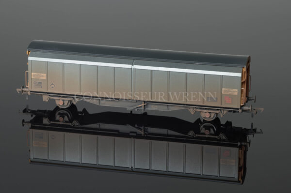 Bachmann Model Railways VGA Sliding Wall Van Railfreight ref. 37-607-0