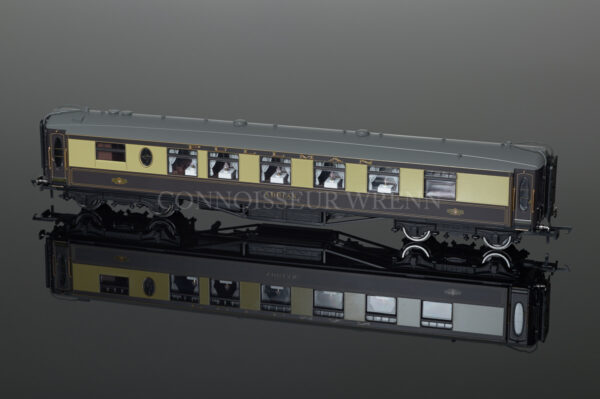 Hornby Model Railways Pullman 1st Class Kitchen Car "ADRIAN" R4485-0