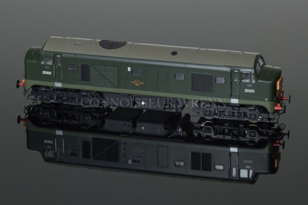 Heljan Railways 00 gauge Class 23 BR GREEN BABY DELTIC D5900 Loco DCC model 2300-0