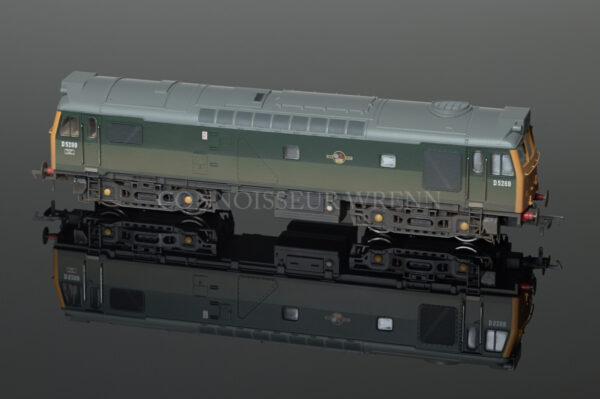 Bachmann Class 25/3 Diesel D5269 BR Green WEATHERED Locomotive 32-403-0