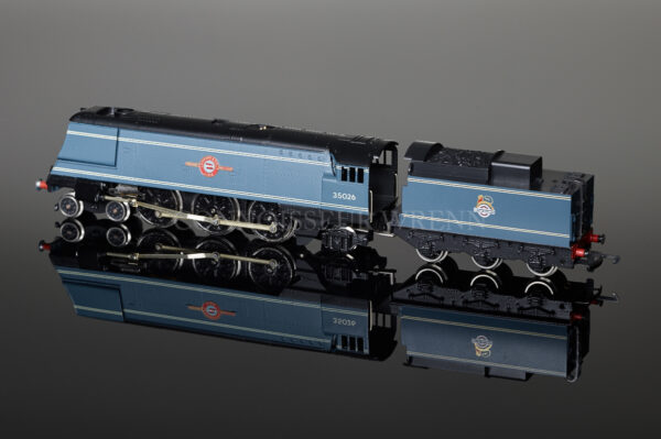 Wrenn "Lamport & Holt 35026" BR Blue, Streamlined Bulleid Pacific 4-6-2 W2267-1946