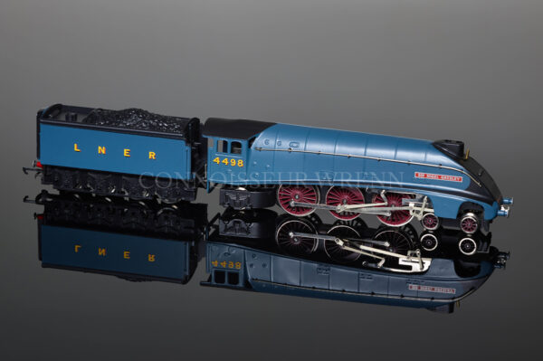 Wrenn "AS PRESERVED" Sir Nigel Gresley 4498 LNER Garter Blue Class A4 W2310-0
