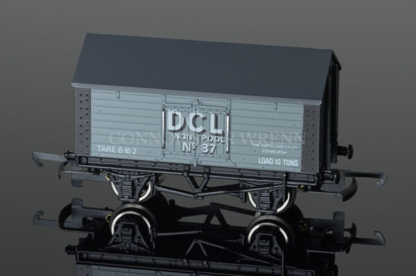 Wrenn Salt Wagon "DISTILLERS CO LTD" 10T Low Roof Van Rolling Stock W5070-1663