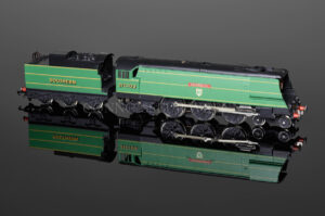 Wrenn "PLYMOUTH" Streamlined Bulleid Pacific 4-6-2 Locomotive W2266-0