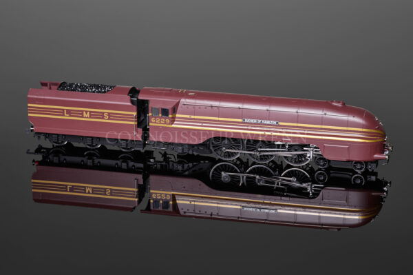 Hornby Railways "Duchess Hamilton" LMS Streamlined Coronation Class NRM R2689-0