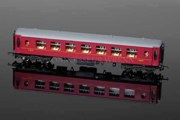 Wrenn P4 LMS 2nd Class Red "PULLMAN" Passenger Coach W6010-0