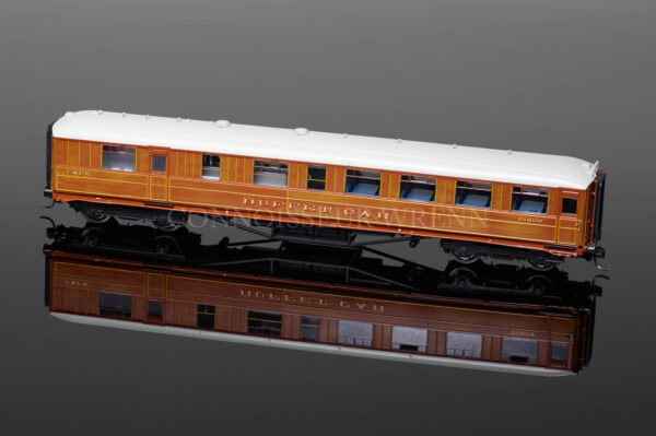 Hornby Model Railways LNER TEAK BUFFET CAR (21608) R4173-0