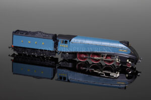 Wrenn P4 (Oct 88) MALLARD 4468 LNER Garter Blue A4 Pacific LTD EDITION W2404-0