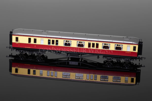 Hornby Model Railways BR Hawksworth Composite Brake W 7839 W ref. R4408 -2955