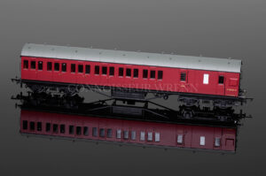 Hornby Model Railways BR (Ex-LMS) Non Corridor 3rd Brake Coach model R4678-0