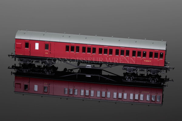 Hornby Model Railways BR (Ex-LMS) Non Corridor 3rd Brake Coach model R4678-2947