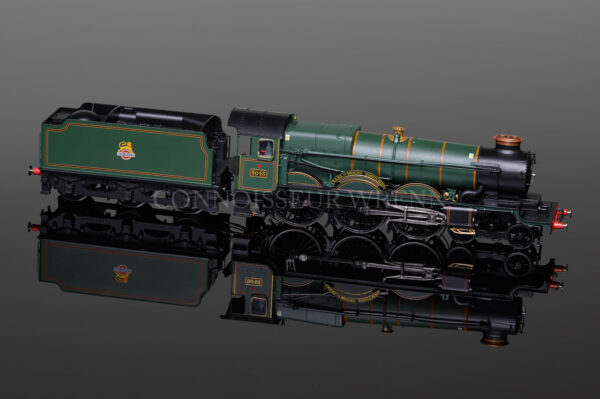 Hornby Castle Class "THE TYSELEY CONNECTION" 4-6-0 locomotive model R3301-0