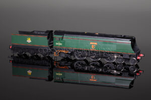 Hornby Model Railways BR "EXETER" Unrebuilt West Country Class loco R3115-0