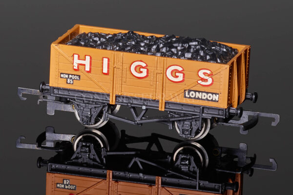 Wrenn Coal Wagon "HIGGS" London alternative 12T open with load model ref. W4635P-3173