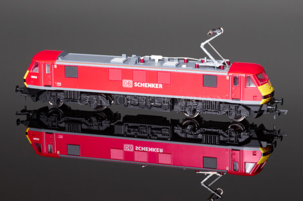 Hornby Model Railways Class 90 "DB SCHENKER" running No. 90 029 model R3350-0
