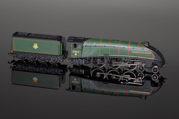 Bachmann A4 60013 "Dominion of New Zealand" BR Green model 31-955-0