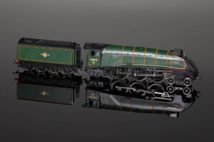 Bachmann Class A4 Pacific 60019 "BITTERN" BR Green model 31-963-0