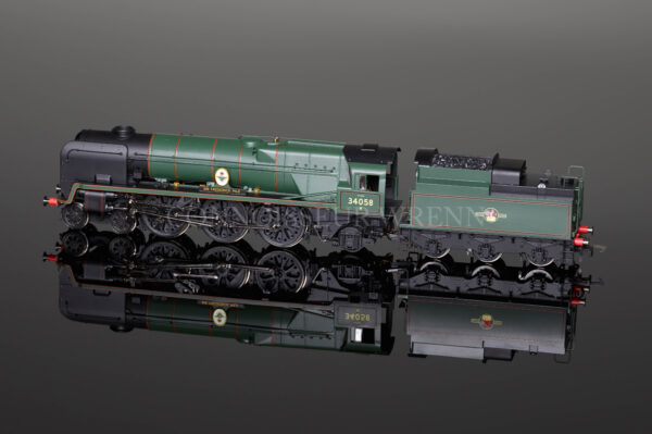 Hornby BR Battle of Britain Class "Sir Frederick Pile" 34058 model R2709-3390