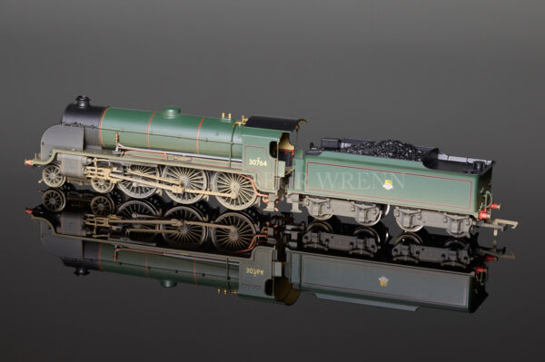 Hornby Model Railways "SIR GAWAIN 30764" Class N15 DCC READY Locomotive R2581-3471