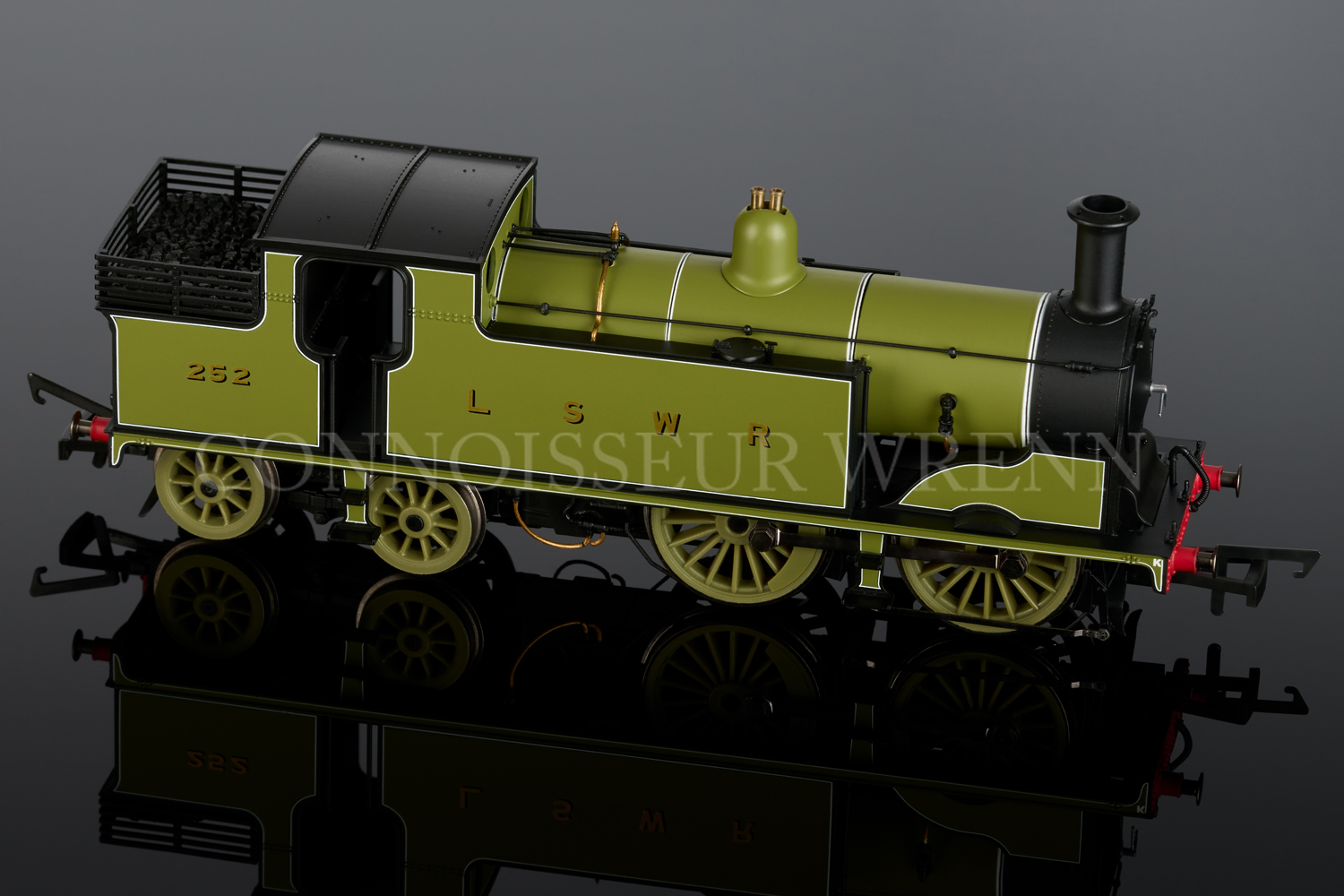 Hornby Railways DCC ready LSWR 0-4-4T Class M7 engine no. 252 model R2678