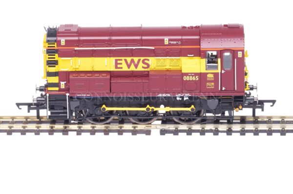 Hornby Class 08 "EWS LIVERY" 08665 Diesel Electric Shunter model R2934-0