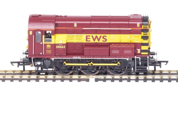 Hornby Class 08 "EWS LIVERY" 08665 Diesel Electric Shunter model R2934-3771