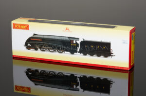 Hornby Railways LNER Black A4 Pacific Sir Murrobrough Wilson ref: R3441-0