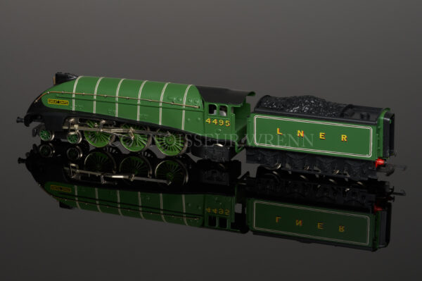 Wrenn P4 (1987-88) Great Snipe" 4495 LNER Green Class A4 Pacific W2209AM2-5295