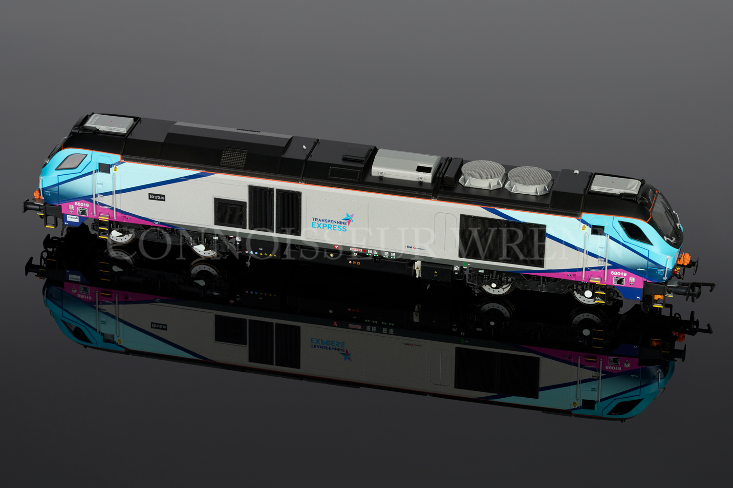 Dapol Railways Class 68 Diesel Electric TransPennine 68 019 Brutus 4D-022-014 - Image 2