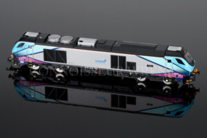 Dapol Railways Class 68 Diesel Electric TransPennine Express 68 031 Felix 4D-022-022