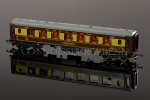 Wrenn Railways Brown PULLMAN Parlour Car 86 Brown Table Passenger Coach W6001B
