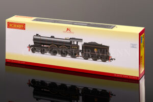Hornby Railways 4-6-0 Class B12 BR Lined Black 61576 Early Emblem ref: R3546