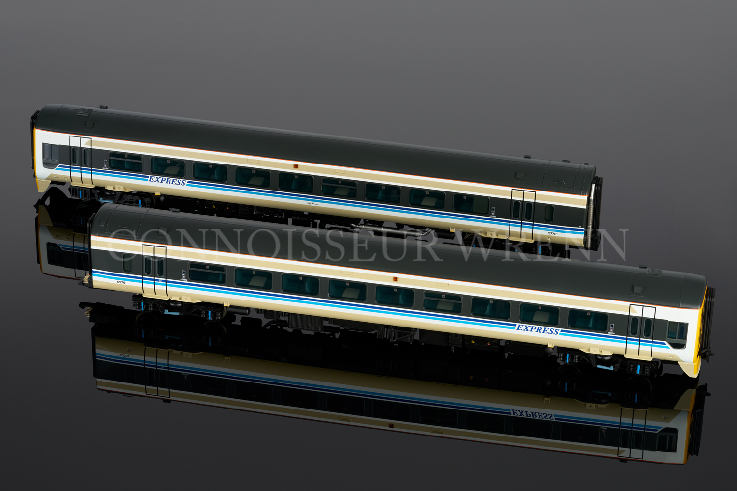 Bachmann DCC ready Class 158 2 Car DMU 15761 Provincial Express ref: 31-496 - Image 2