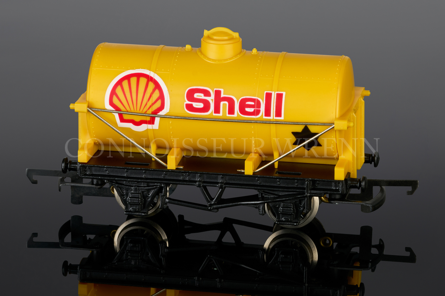 Wrenn Four Wheled Tank Wagon Shell "small star" Rolling Stock W5040 - Image 2