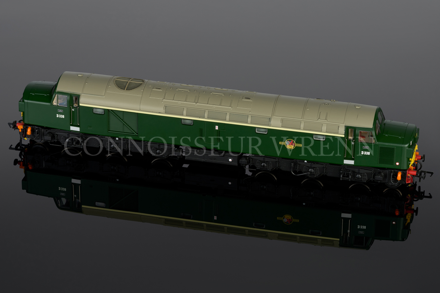 Bachmann DCC fitted Class 40 Diesel D338 BR GREEN SMALL YELLOW PANEL 32-483 - Image 2